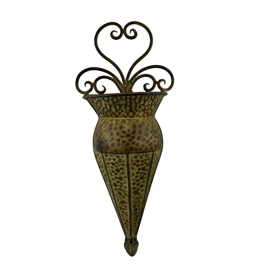 Rustic Metal Wall Pocket Planter 20.5